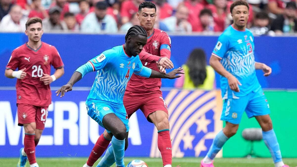 Conceicao nói thẳng: Không có nghĩa vụ chuyền cho Ronaldo