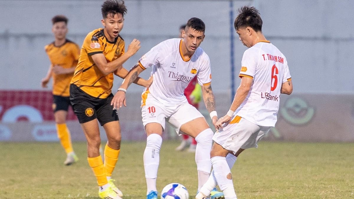 Video: Thanh Hóa 1-1 HAGL - Abdurakhmanov tự đá phản rồi chuộc lỗi