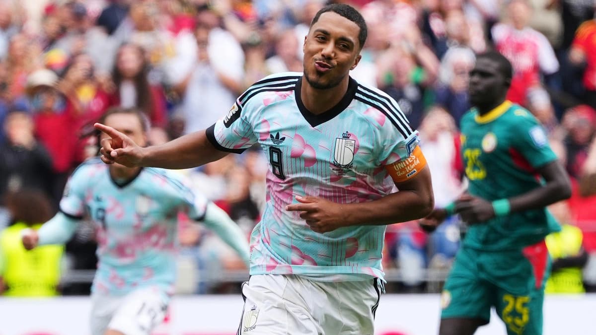 Man Utd chiêu mộ Youri Tielemans: Bản hợp đồng chiến lược từ Aston Villa